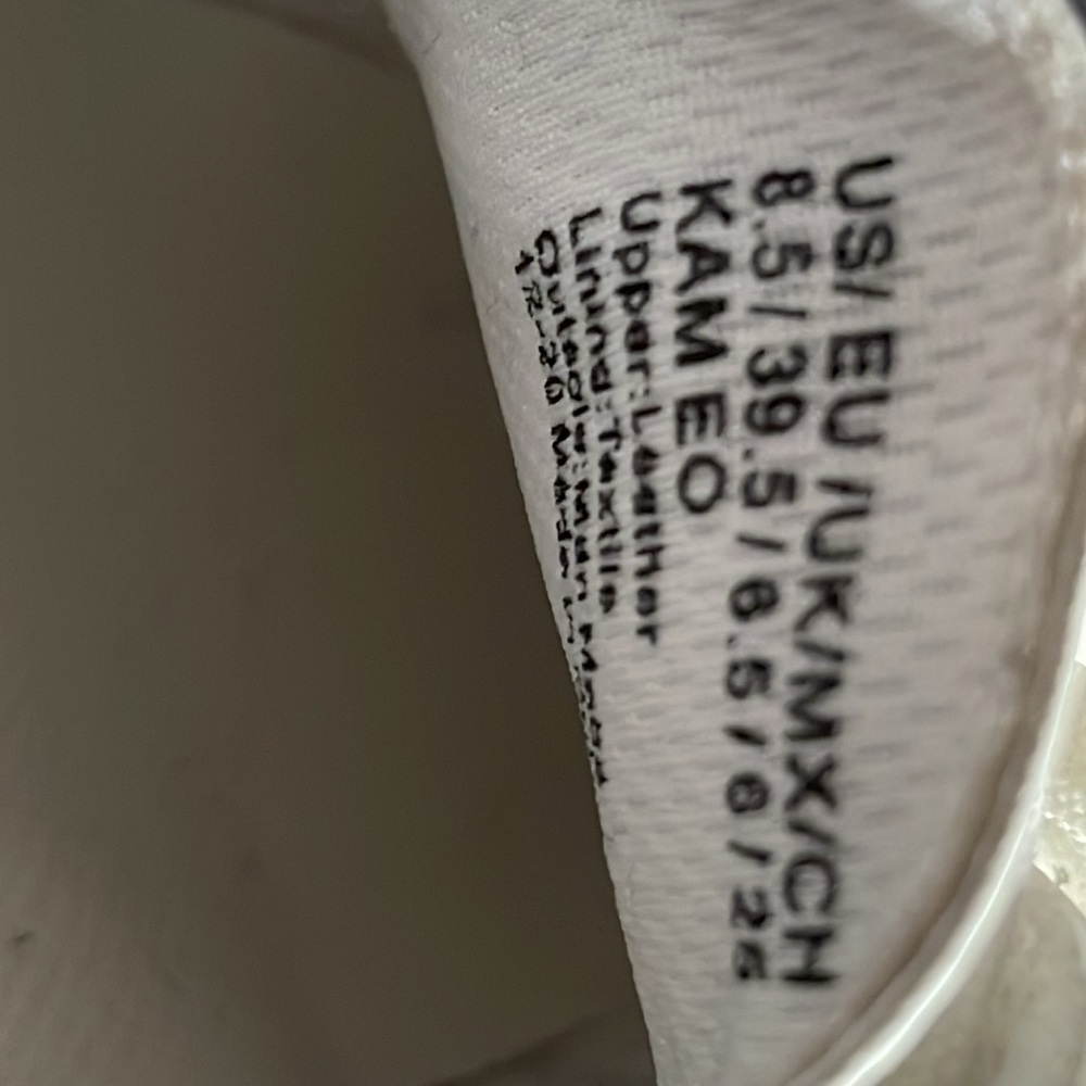 Kenneth Cole white leather lace up sneakers with animal print bottoms. - Picture 6 of 7